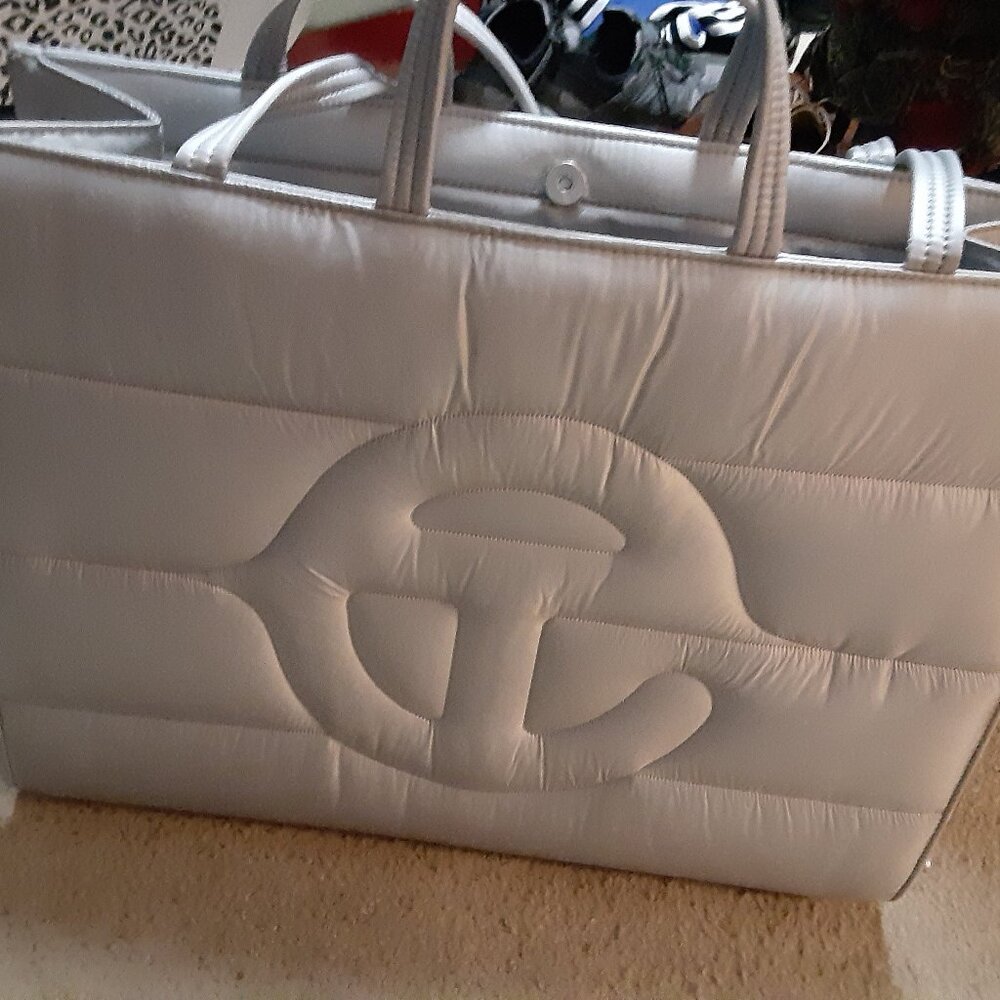 Large new Telfar bubble bag